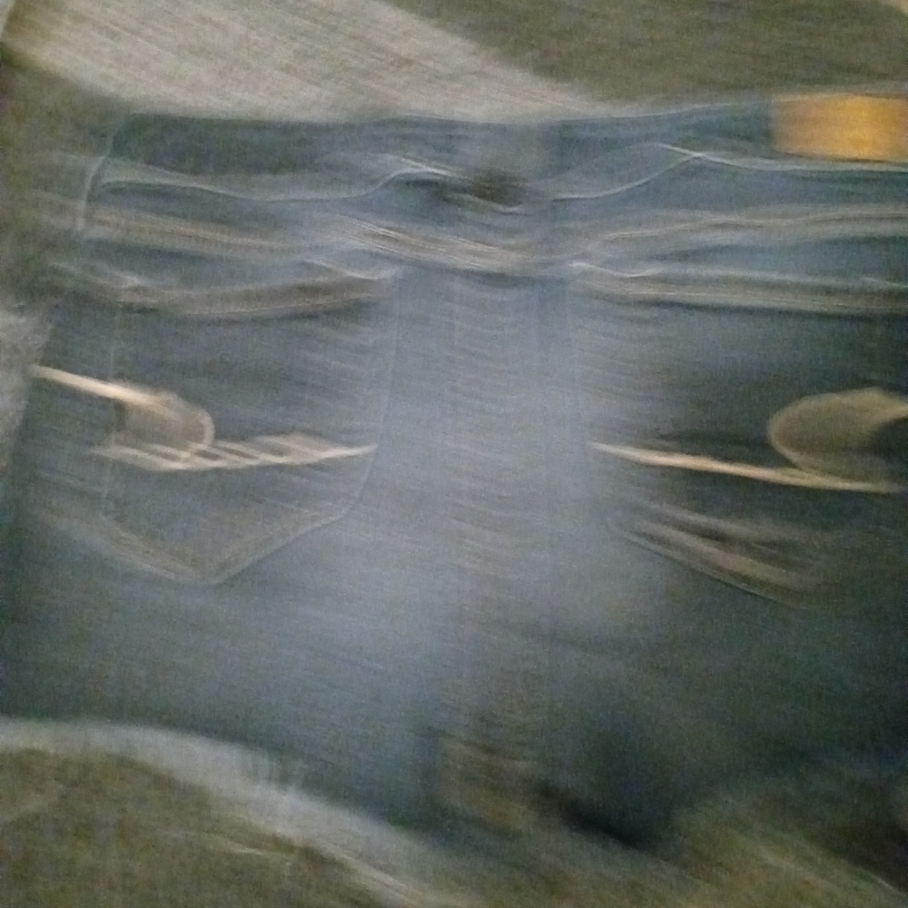 Shorts - Picture 3 of 3